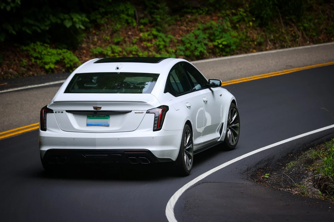 2022 Cadillac CT5-V Blackwing - Image 27 of 31