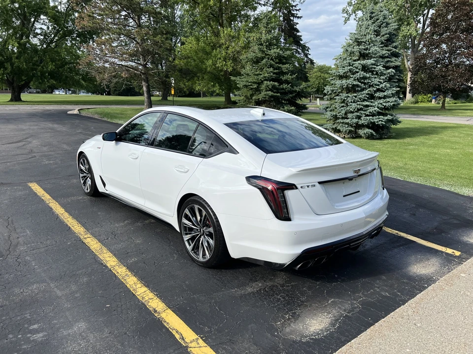2022 Cadillac CT5-V Blackwing - Image 16 of 31