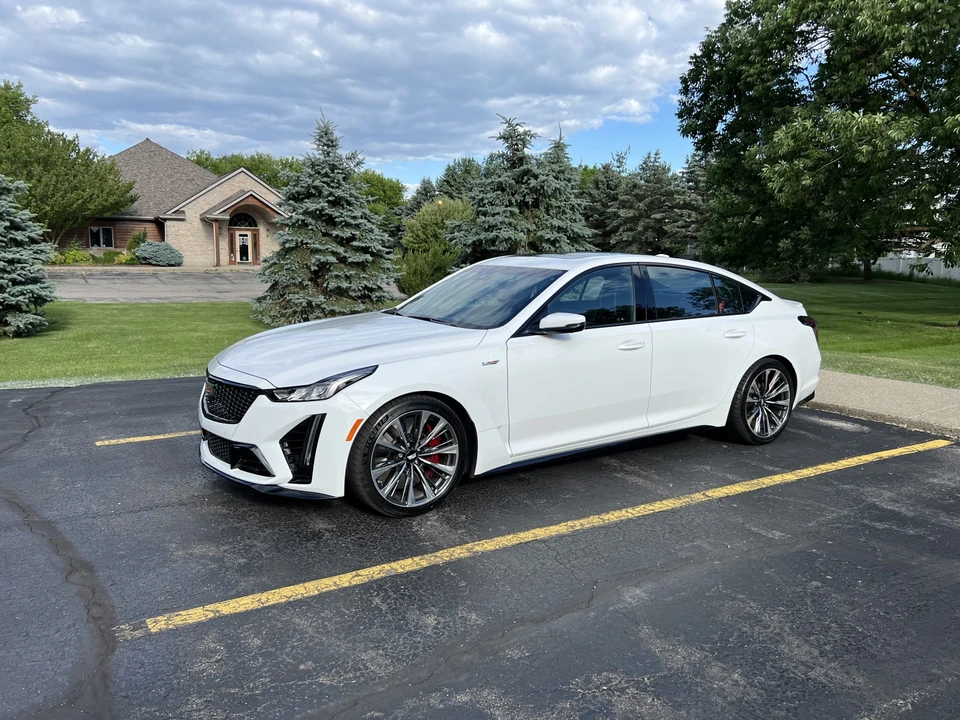2022 Cadillac CT5-V Blackwing - Image 13 of 31