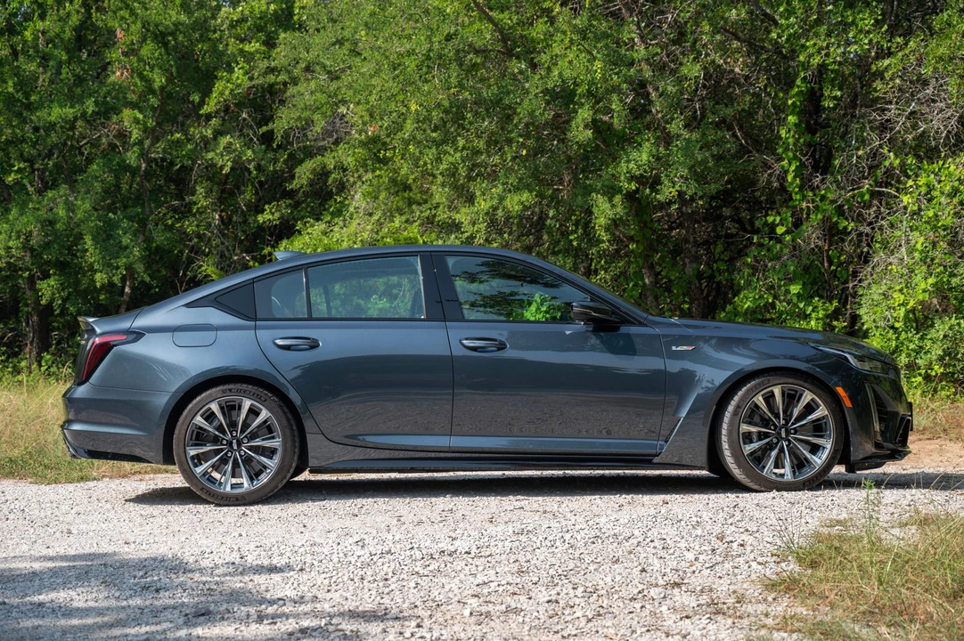 2022 Cadillac CT5-V Blackwing - Image 7 of 31