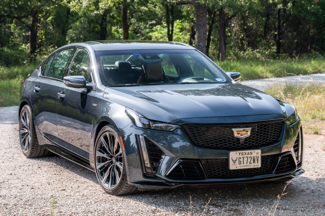 2022 Cadillac CT5-V Blackwing - Image 8 of 31
