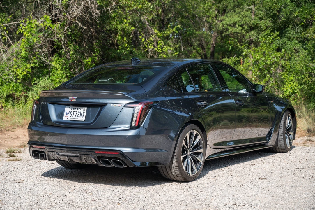2022 Cadillac CT5-V Blackwing - Image 6 of 31