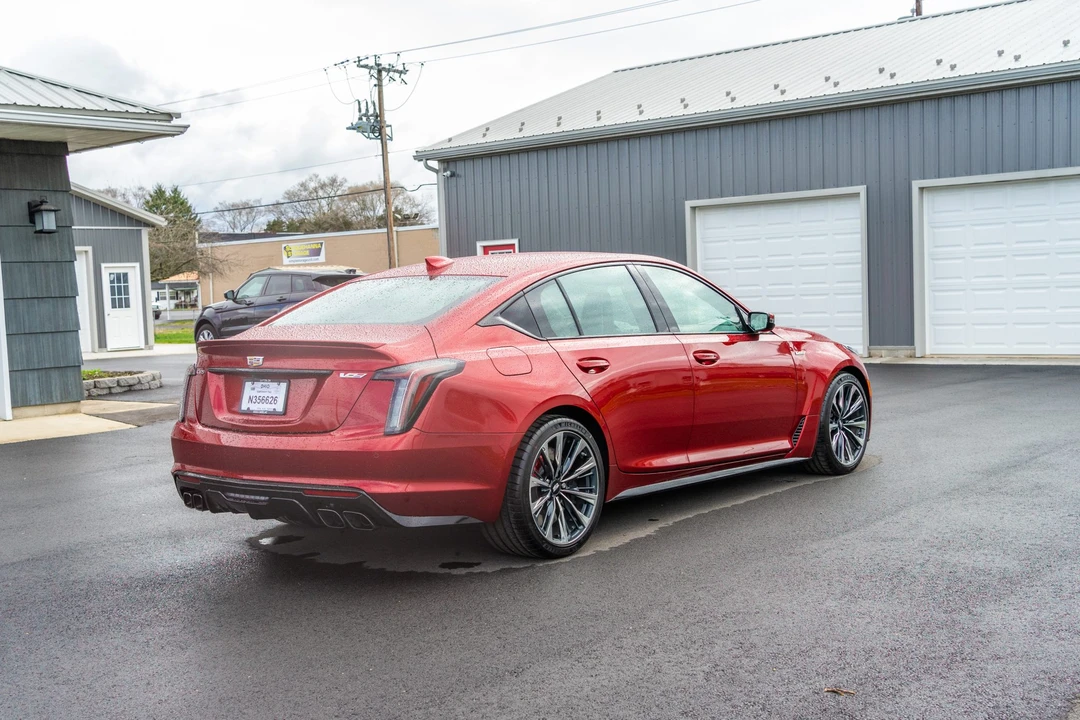 2022 Cadillac CT5-V Blackwing - Image 10 of 31