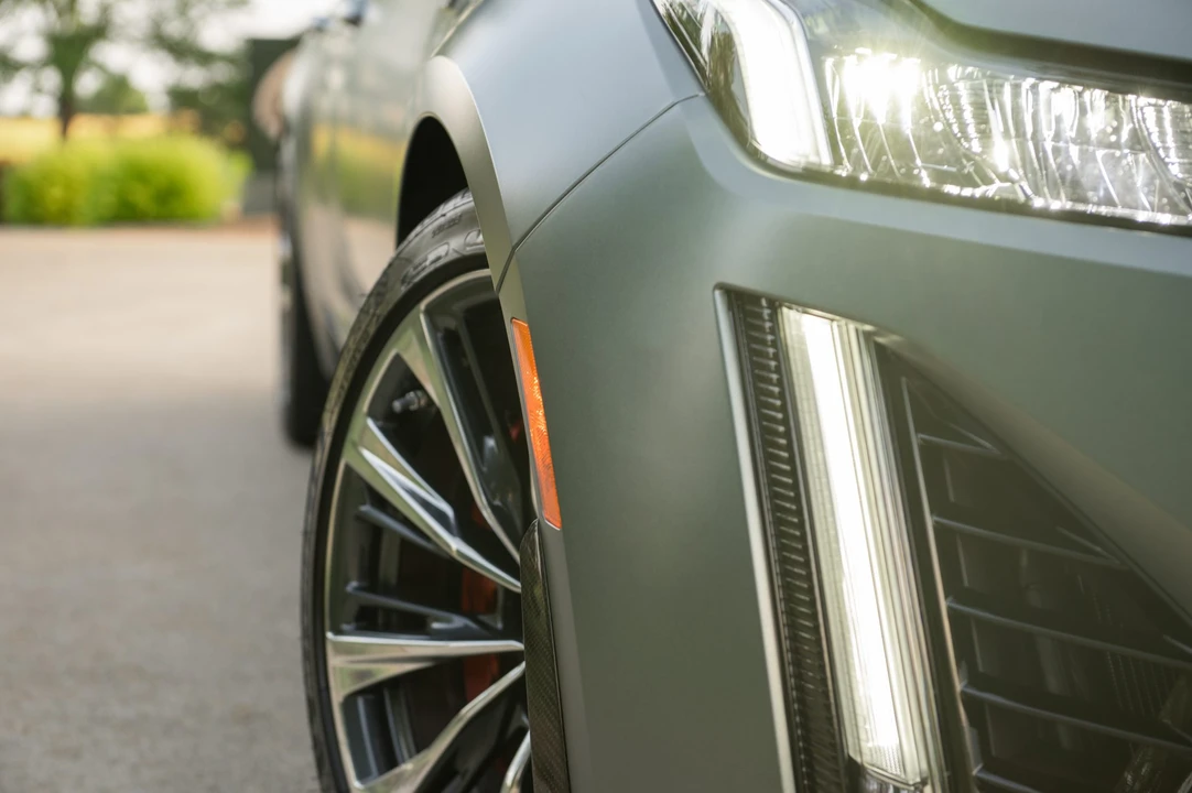 2022 Cadillac CT5-V Blackwing - Image 13 of 31