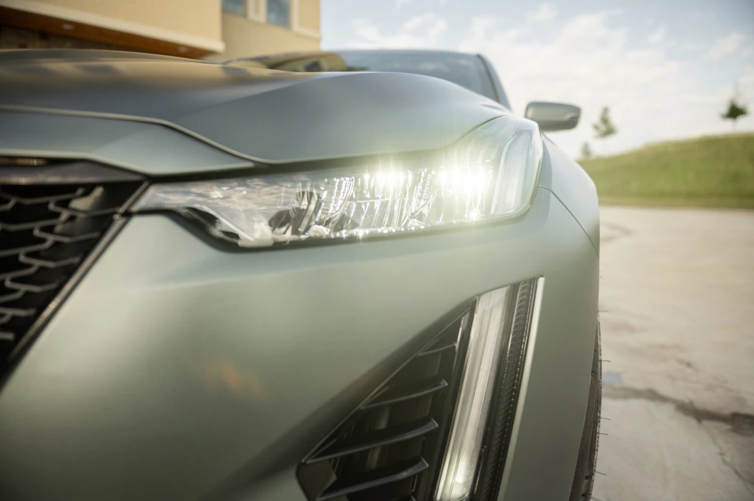 2022 Cadillac CT5-V Blackwing - Image 14 of 31