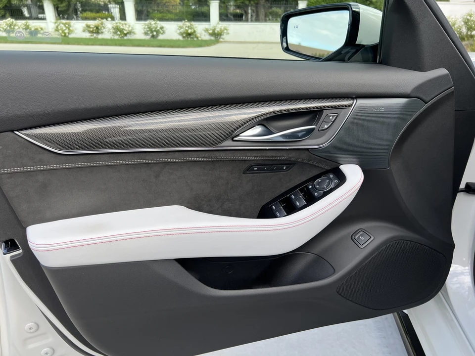 2022 Cadillac CT5-V Blackwing - Image 22 of 31