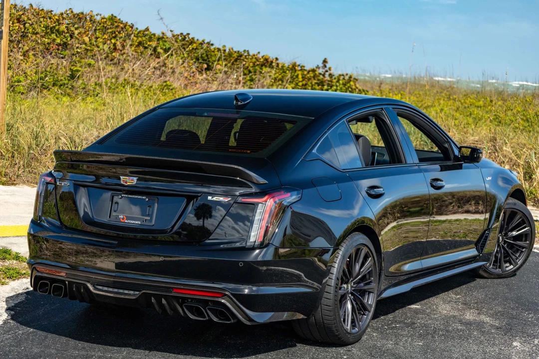 2022 Cadillac CT5-V Blackwing - Image 18 of 31