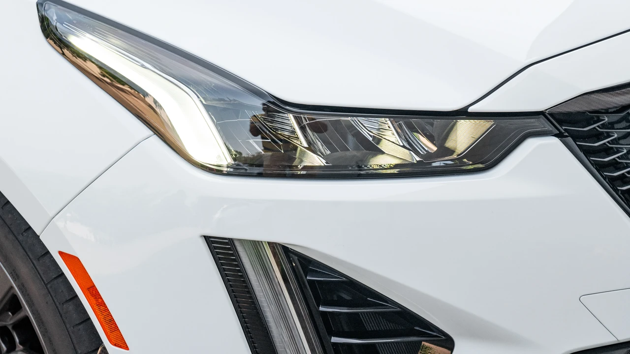 2022 Cadillac CT5-V Blackwing - Image 12 of 31