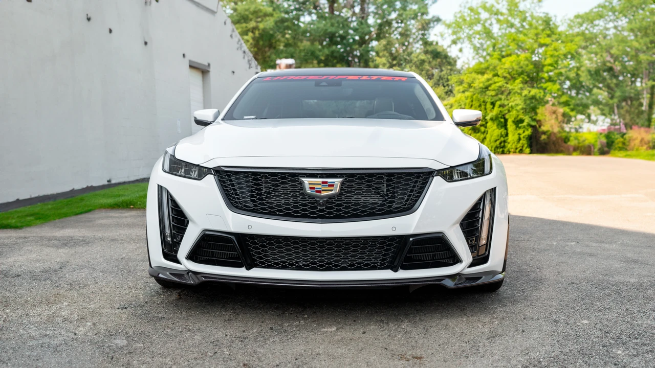 2022 Cadillac CT5-V Blackwing - Image 2 of 31