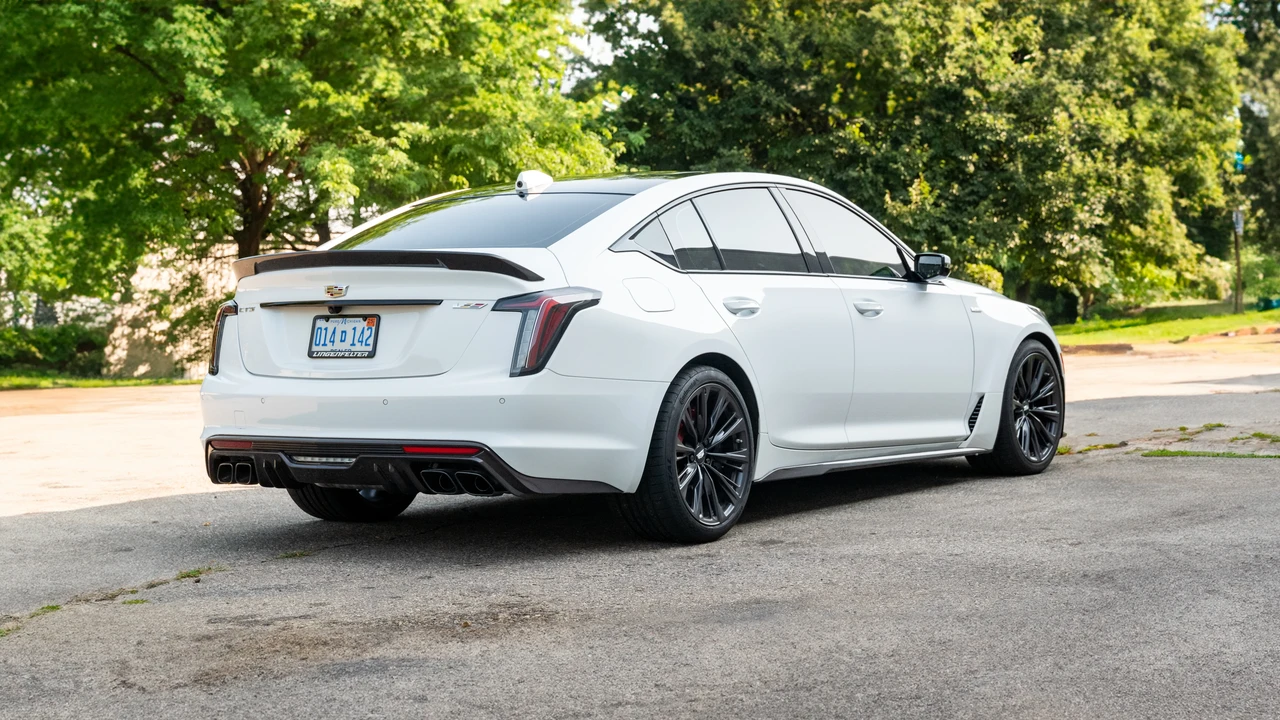 2022 Cadillac CT5-V Blackwing - Image 8 of 31