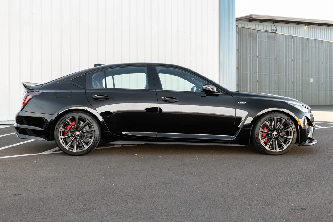 2022 Cadillac CT5-V Blackwing - Image 4 of 31