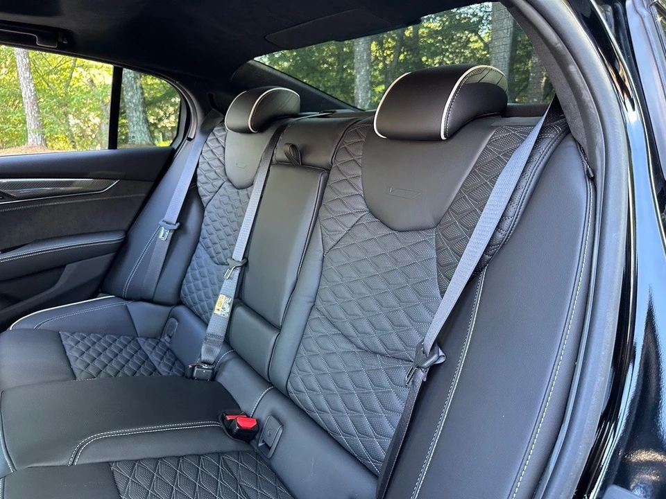 2022 Cadillac CT5-V Blackwing - Image 23 of 24
