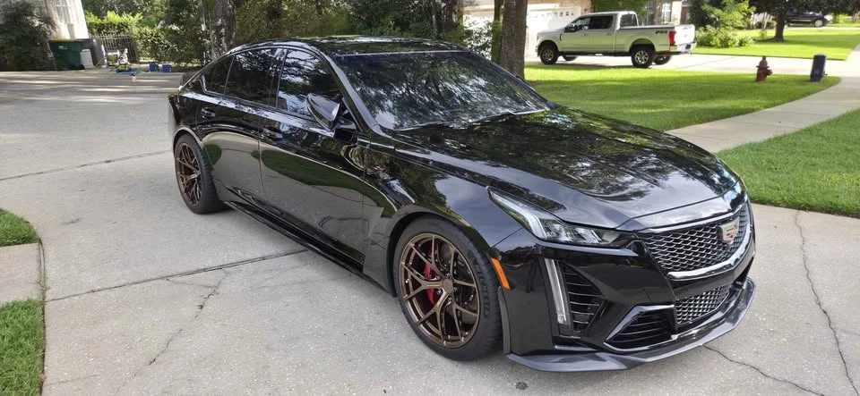 2022 Cadillac CT5-V Blackwing - Image 2 of 17