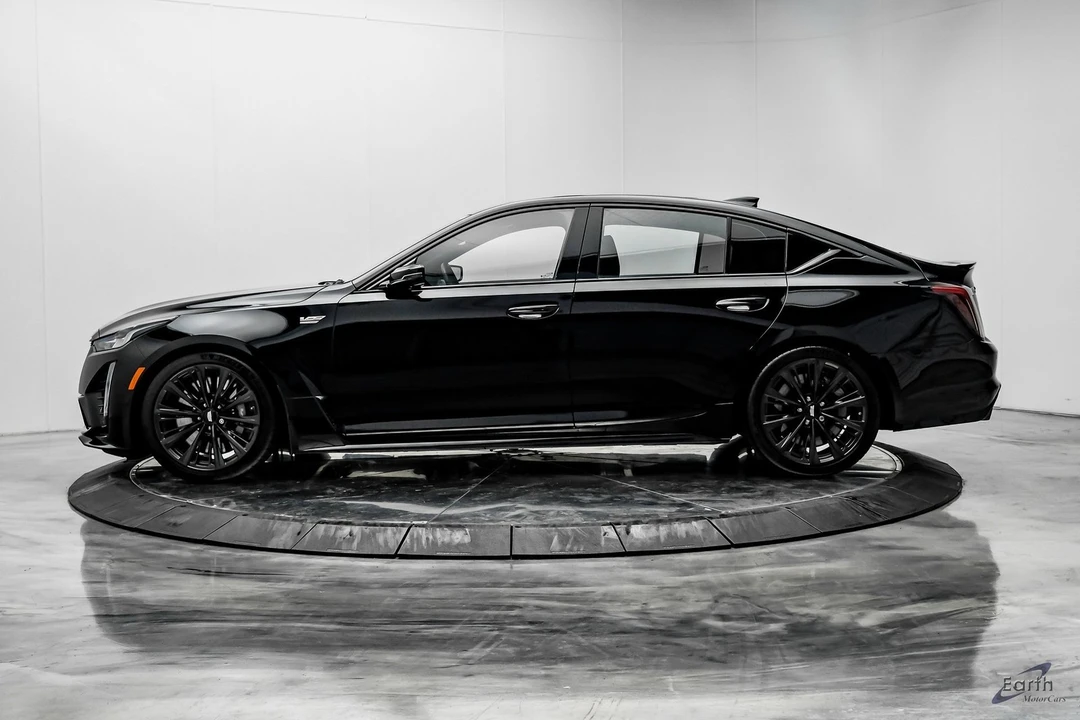 2022 Cadillac CT5-V - Image 5 of 12