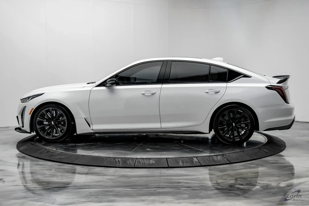 2022 Cadillac CT5-V Blackwing - Image 5 of 12