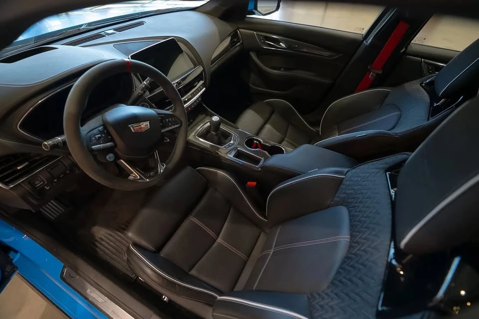 2022 Cadillac CT5-V Blackwing - Image 15 of 15