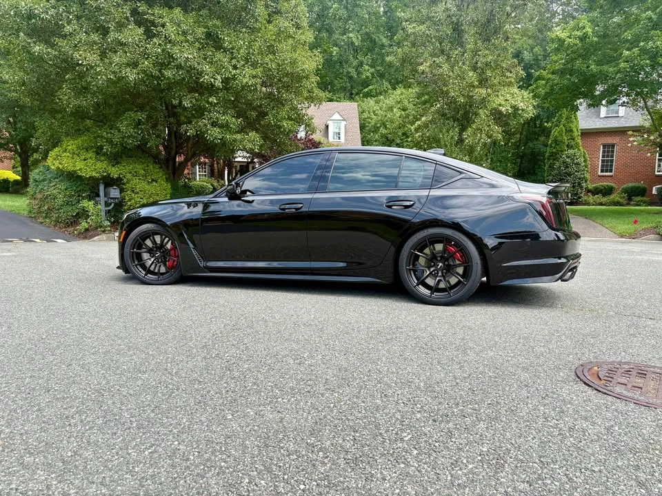 2022 Cadillac CT5-V Blackwing - Image 2 of 6