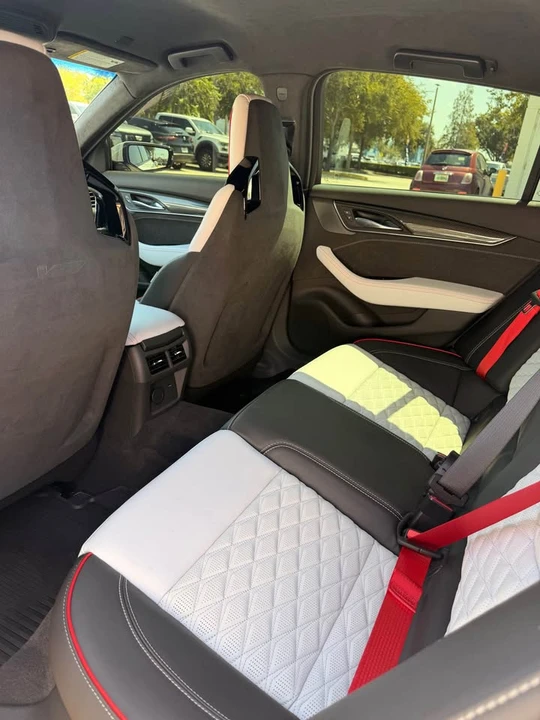 2022 Cadillac CT5-V Blackwing - Image 9 of 12