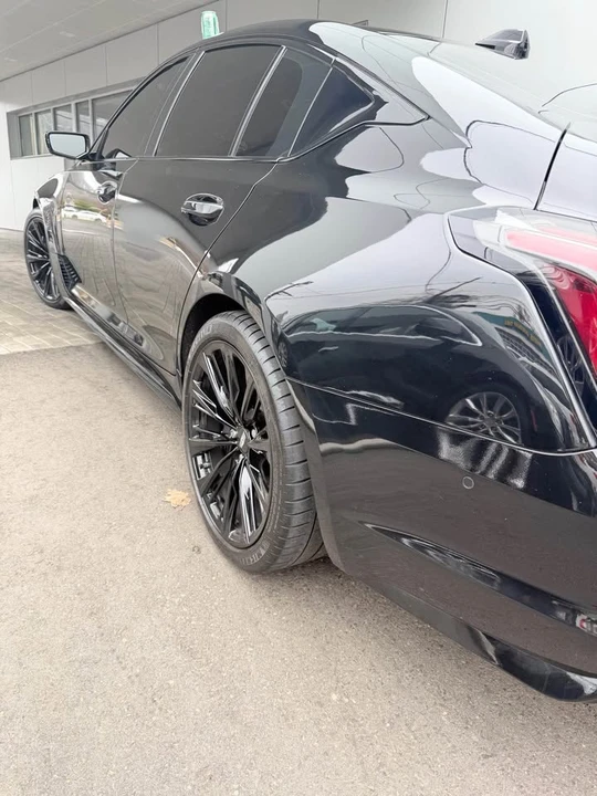 2022 Cadillac CT5-V Blackwing - Image 8 of 14