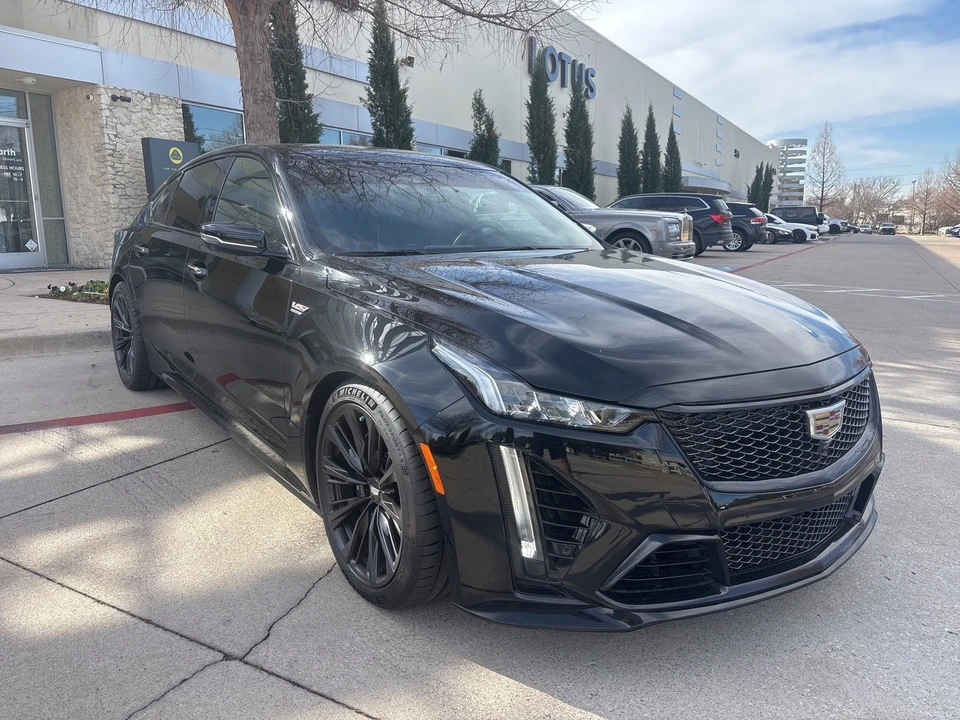 2022 Cadillac CT5-V - Image 4 of 9
