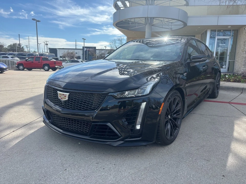 2022 Cadillac CT5-V - Image 2 of 9
