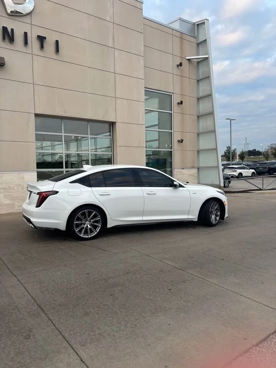 2022 Cadillac CT5-V - Image 4 of 10