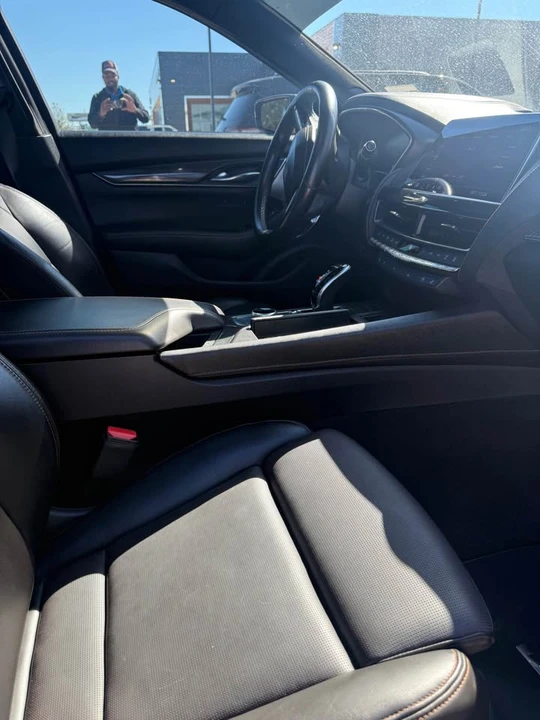2022 Cadillac CT5-V - Image 9 of 10