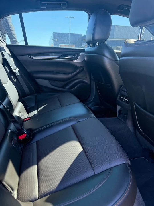 2022 Cadillac CT5-V - Image 8 of 10