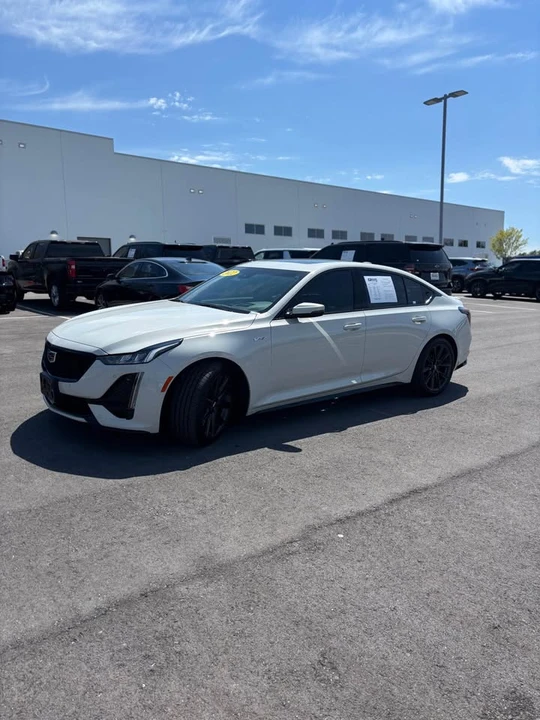 2022 Cadillac CT5-V - Image 2 of 9