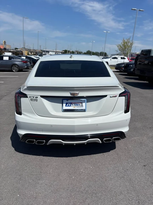 2022 Cadillac CT5-V - Image 4 of 9