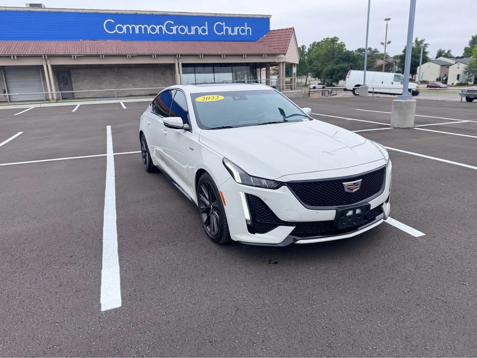 2022 Cadillac CT5-V - Image 2 of 9