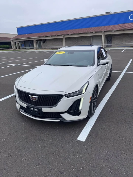 2022 Cadillac CT5-V - Image 5 of 9