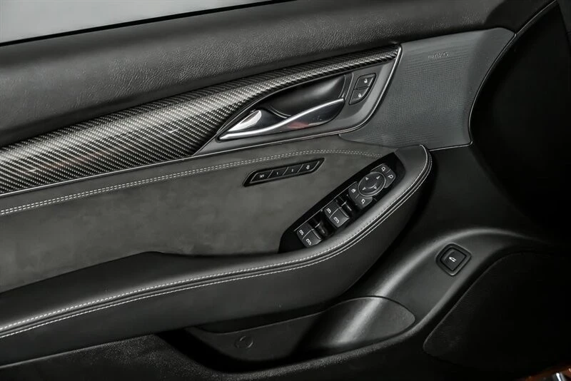 2022 Cadillac CT5-V - Image 17 of 21