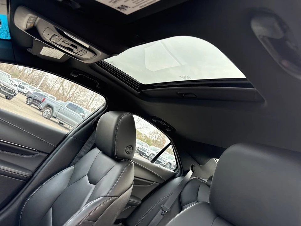 2022 Cadillac CT4-V - Image 12 of 21