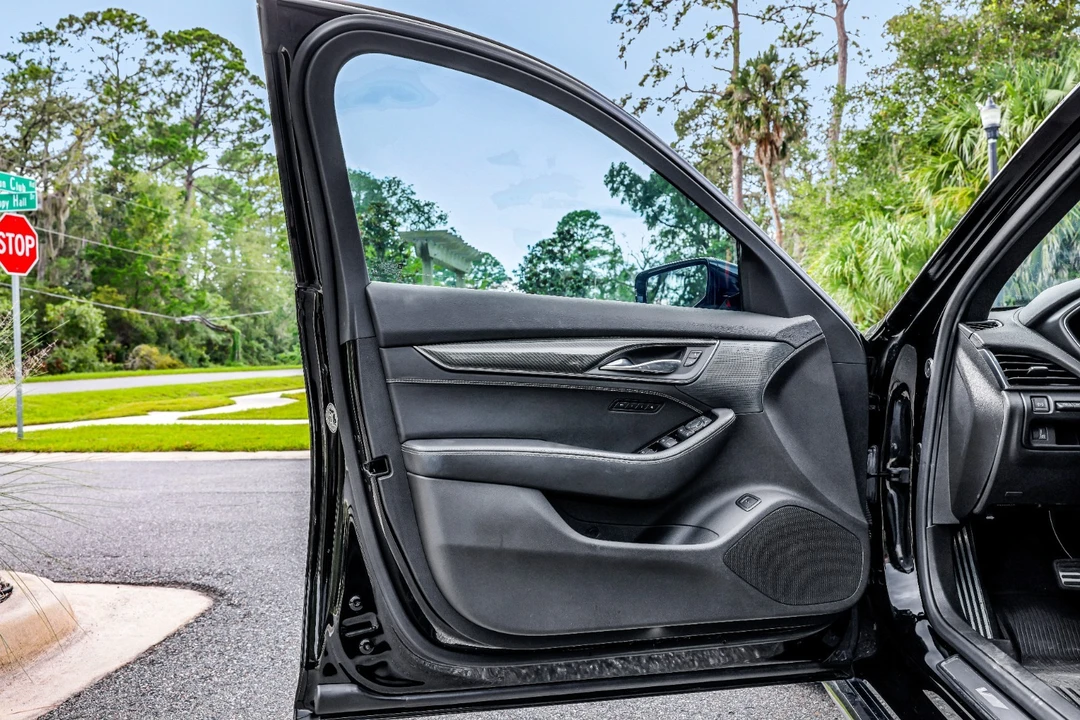 2022 Cadillac CT5-V Blackwing - Image 28 of 31