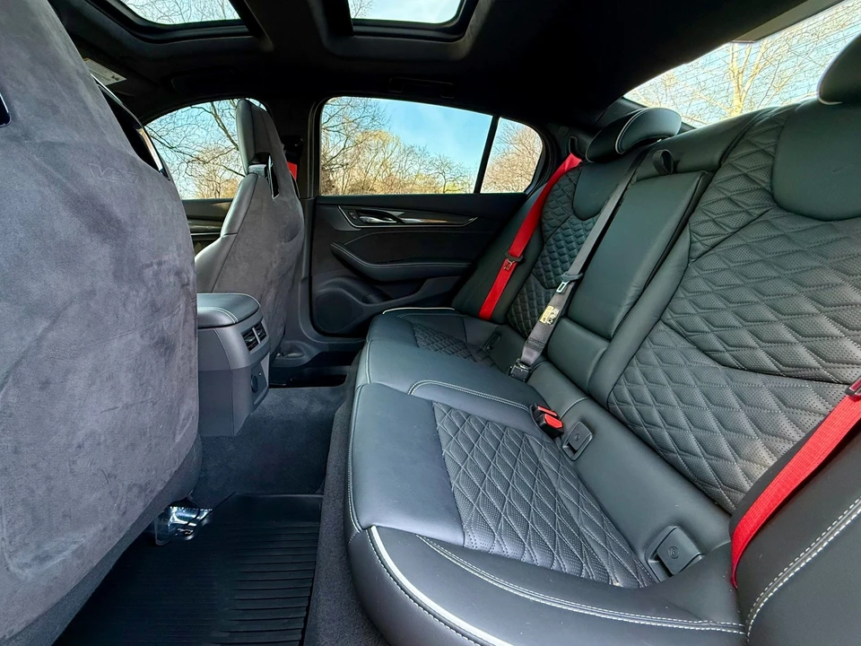 2022 Cadillac CT5-V Blackwing - Image 17 of 21