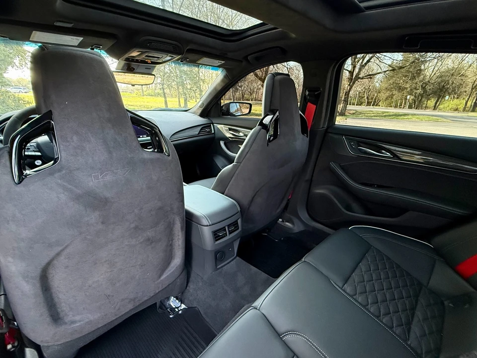 2022 Cadillac CT5-V Blackwing - Image 18 of 21