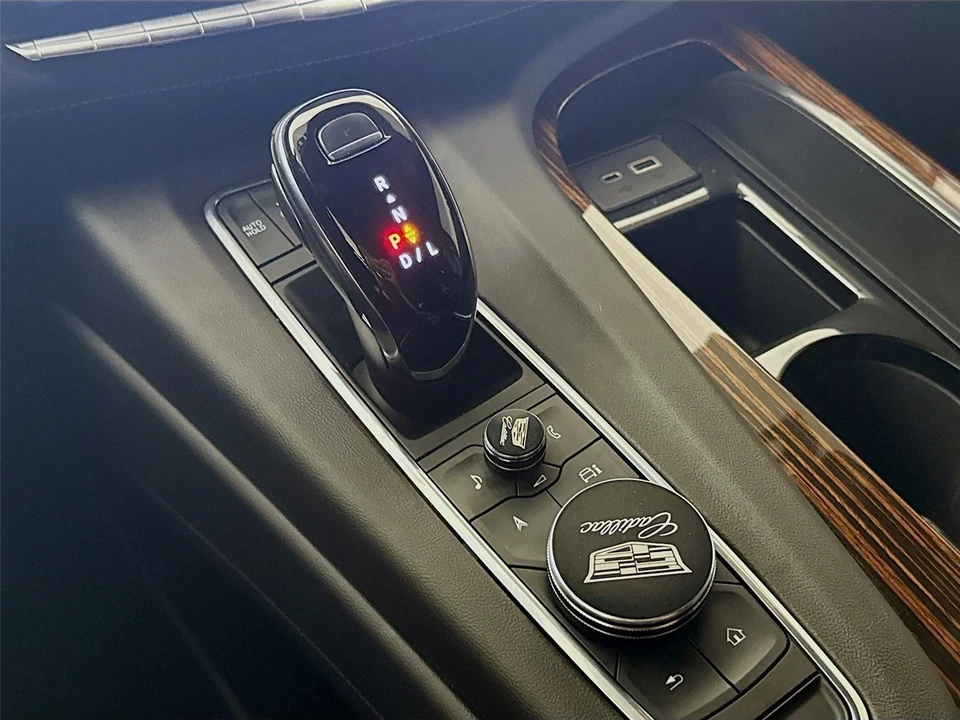 2022 Cadillac Escalade 5th Gen - Image 14 of 21