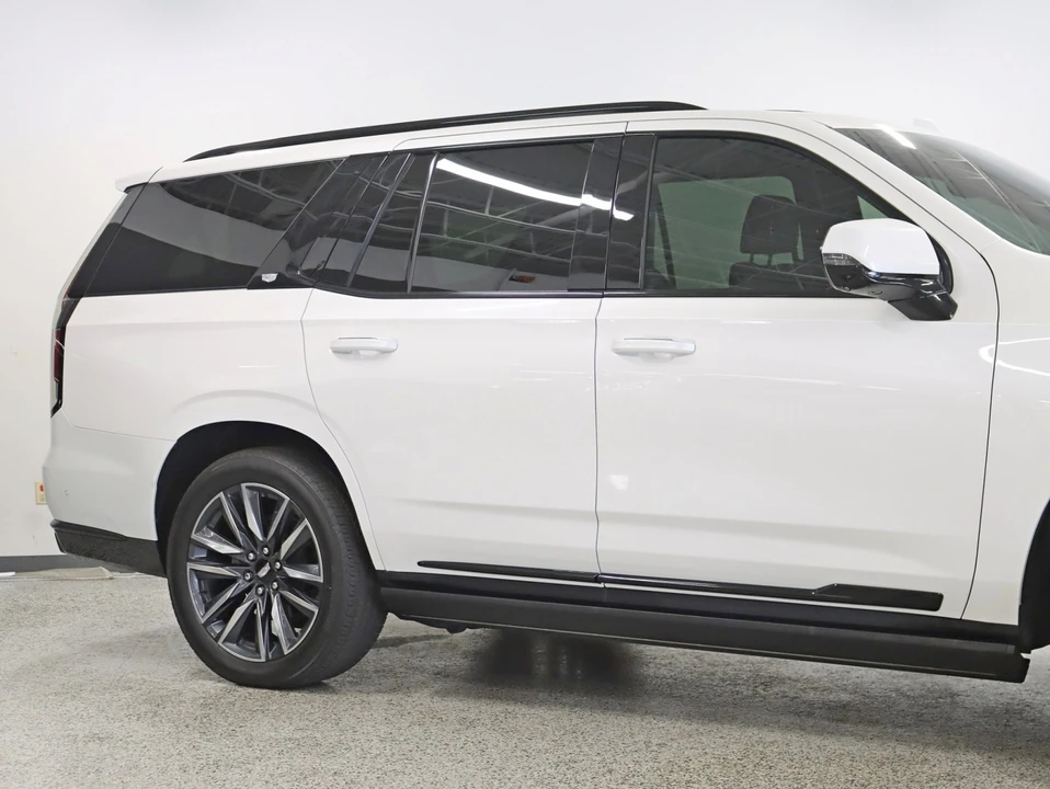 2022 Cadillac Escalade 5th Gen - Image 3 of 21