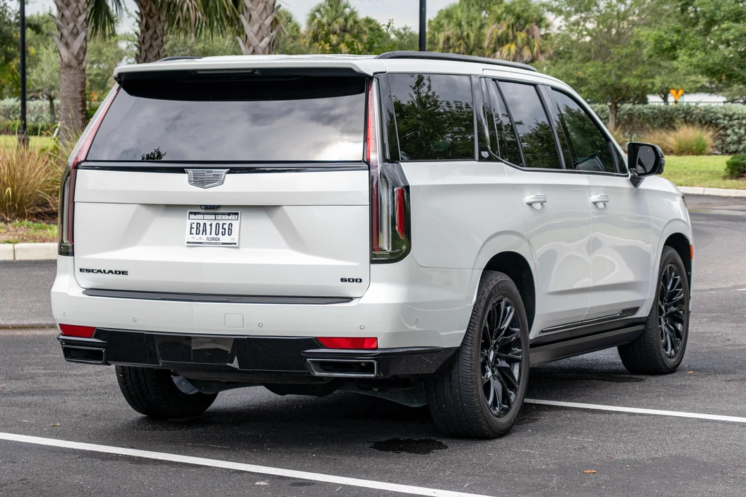 2022 Cadillac Escalade 5th Gen - Image 4 of 31