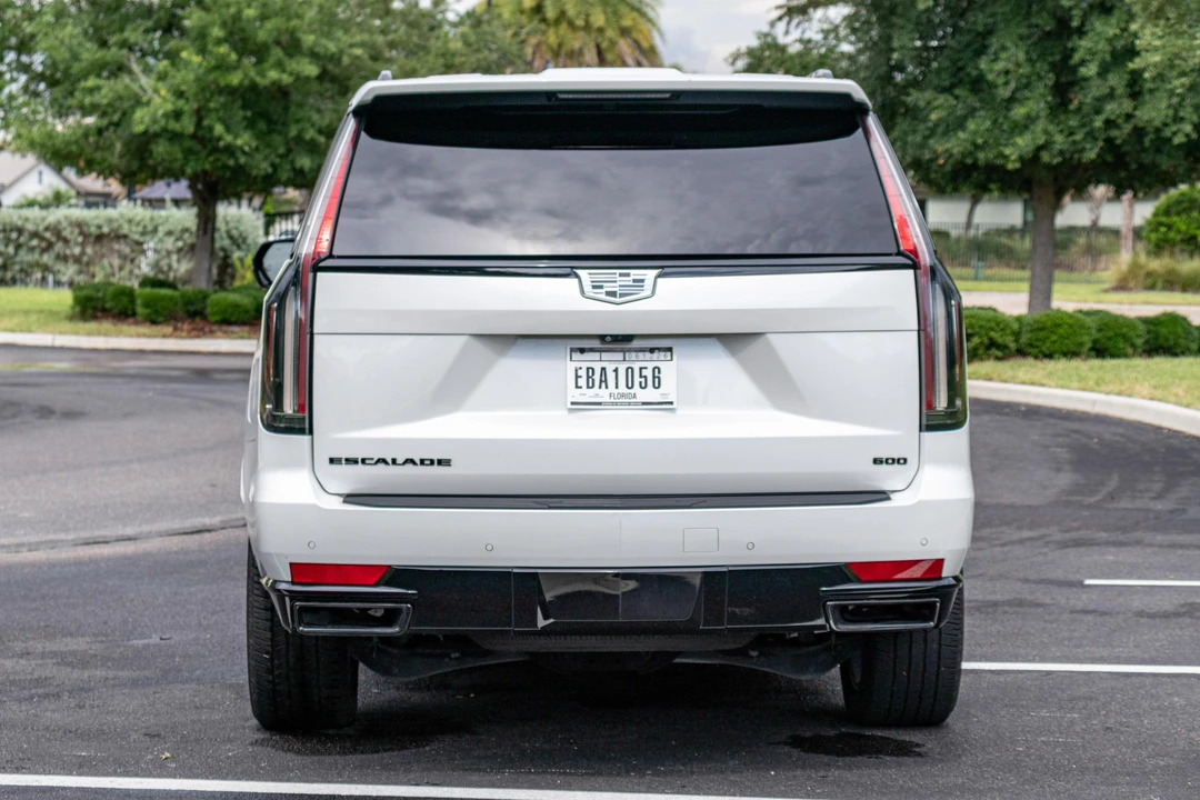 2022 Cadillac Escalade 5th Gen - Image 10 of 31