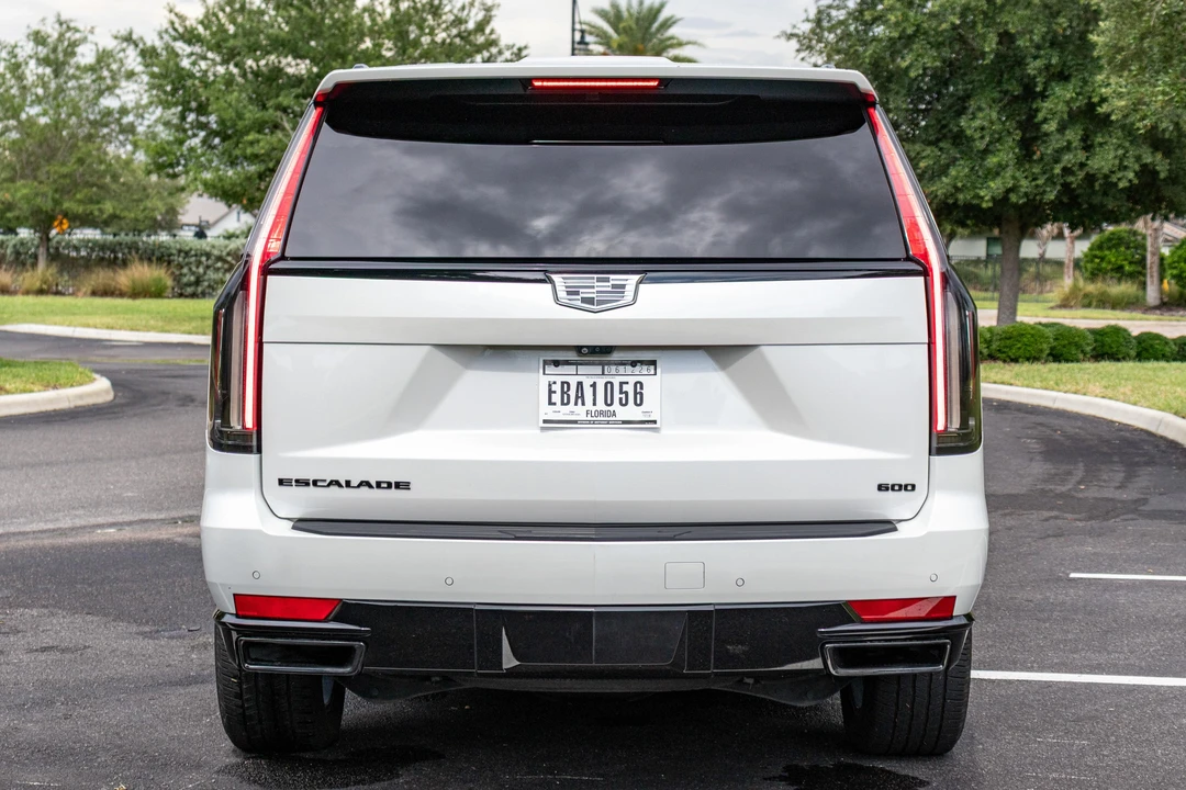 2022 Cadillac Escalade 5th Gen - Image 5 of 31