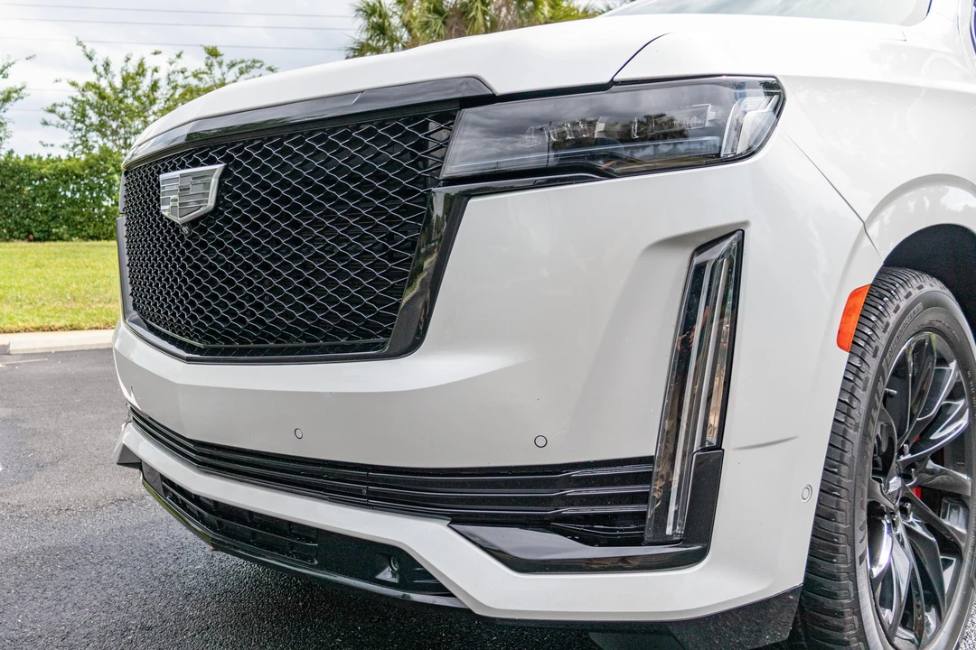 2022 Cadillac Escalade 5th Gen - Image 21 of 31
