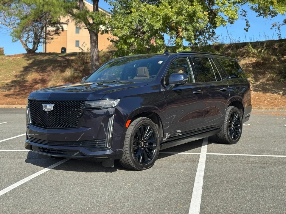 2022 Cadillac Escalade 5th Gen - Image 4 of 12
