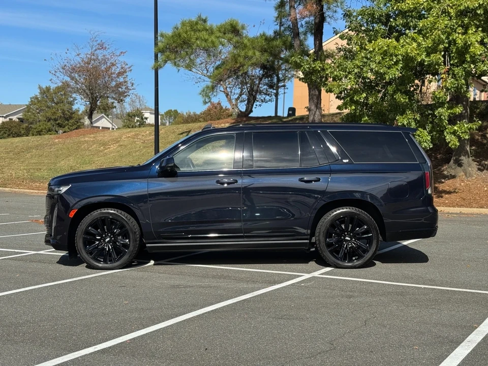 2022 Cadillac Escalade 5th Gen - Image 7 of 12