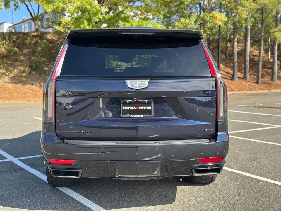 2022 Cadillac Escalade 5th Gen - Image 11 of 12