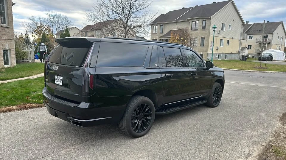 2022 Cadillac Escalade 5th Gen - Image 2 of 3