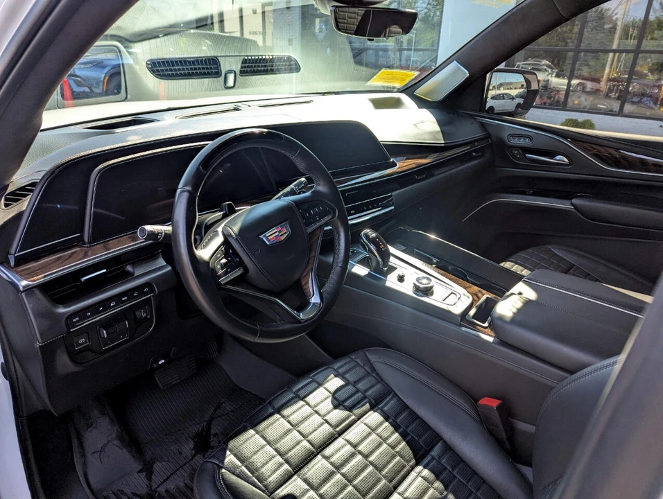 2022 Cadillac Escalade 5th Gen - Image 13 of 21