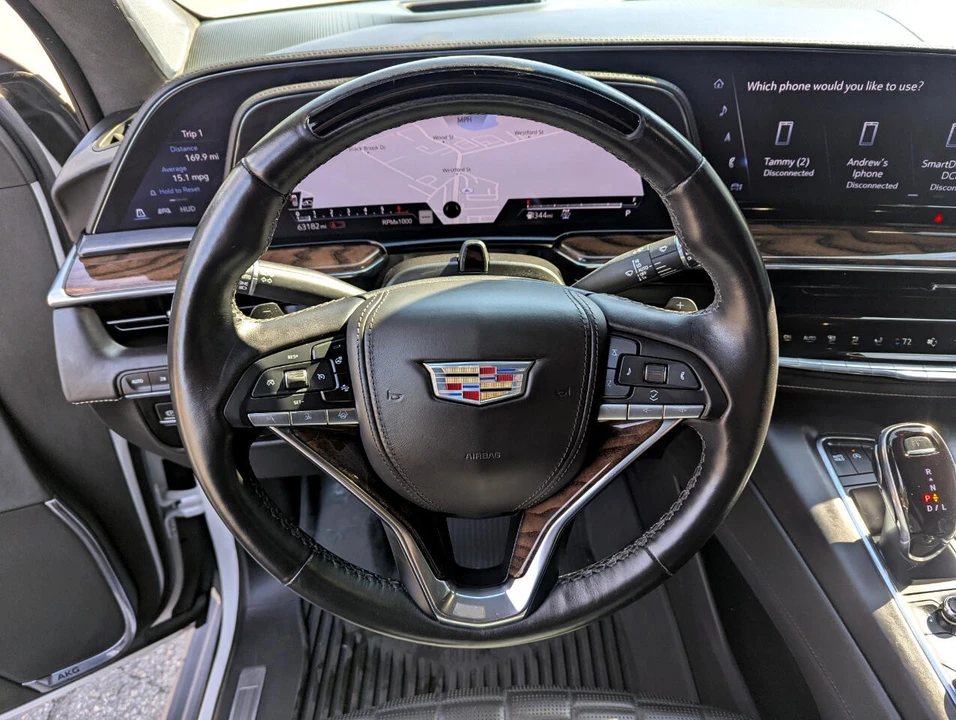 2022 Cadillac Escalade 5th Gen - Image 15 of 21