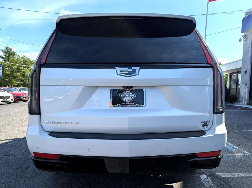 2022 Cadillac Escalade 5th Gen - Image 9 of 21